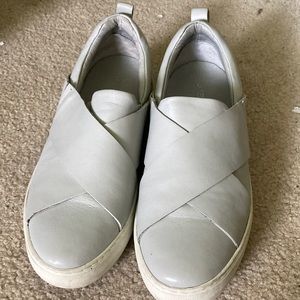 J/Slides NYC Women's Alec Criss Cross Leather Slip On Grey Sneakers size 7.5